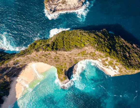 Nusa Penida: Unveiling the Untamed Beauty of Indonesia